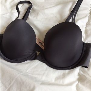 Victoria’s Secret 36C sexy Illusions Demi bra